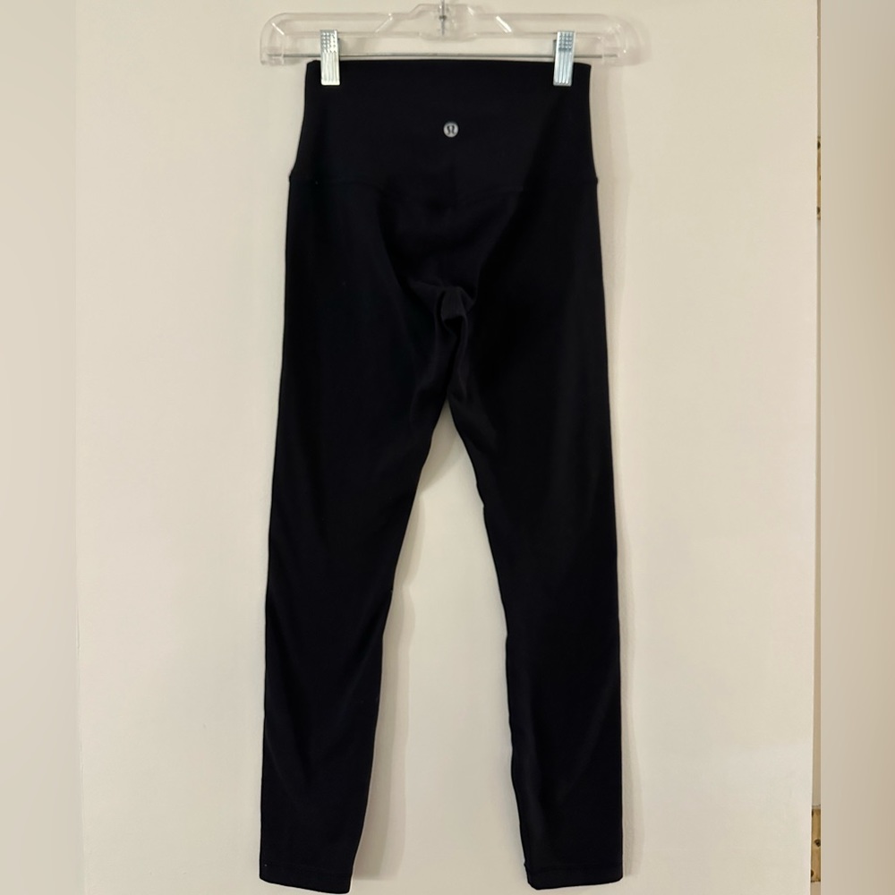 Black Lululemon Align Leggings 25” Size 4